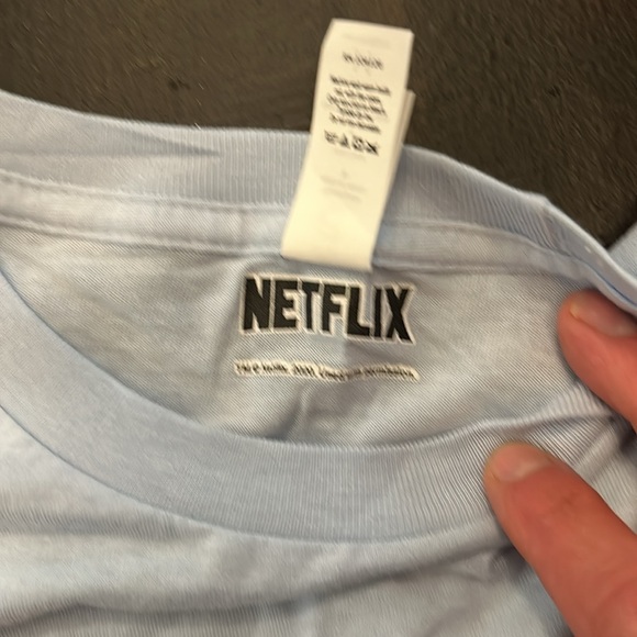 Stranger Things Hawkins Stranger Things Happen Here Medium T-Shirt - Picture 3 of 4